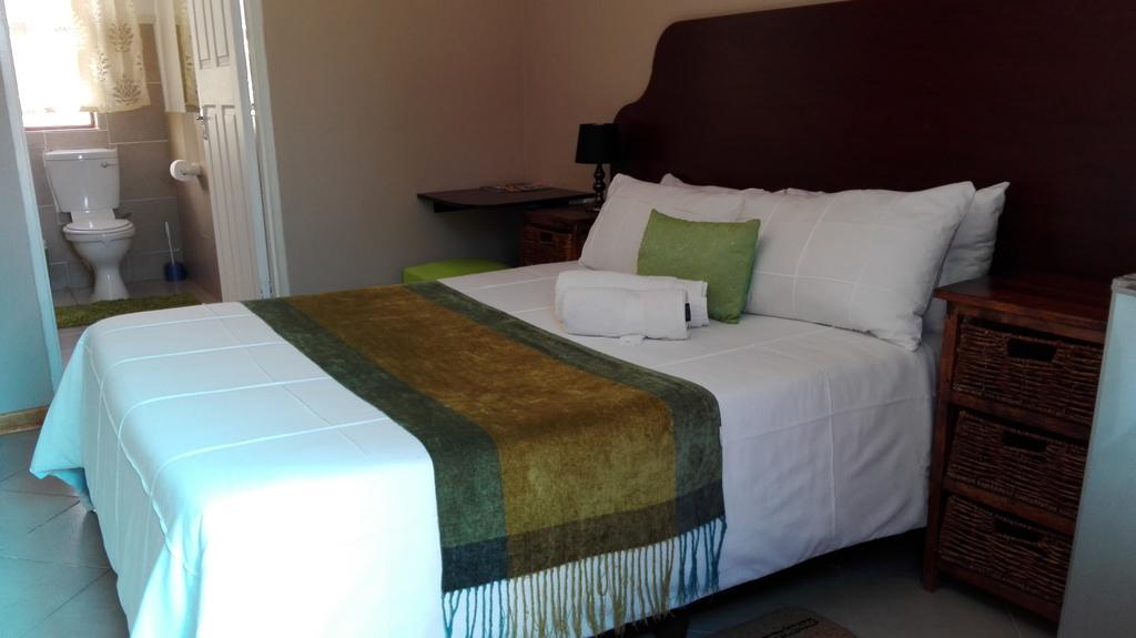 Uitenhage Rainbow Guest House And Tours מראה חיצוני תמונה