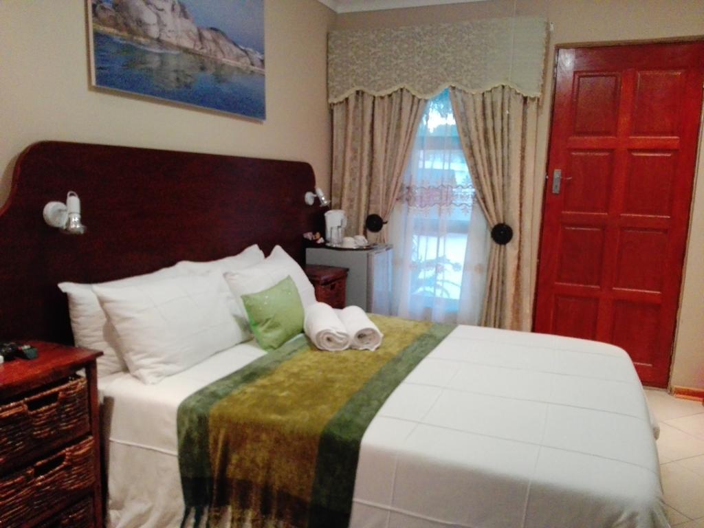 Uitenhage Rainbow Guest House And Tours מראה חיצוני תמונה