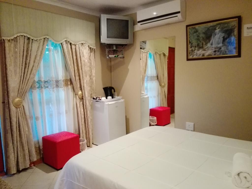 Uitenhage Rainbow Guest House And Tours מראה חיצוני תמונה